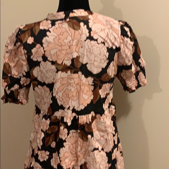 Dress - Picture 3 of 6